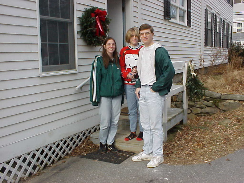 Xmas_1998_-_Erica_Erin_and_Brian_2.JPG